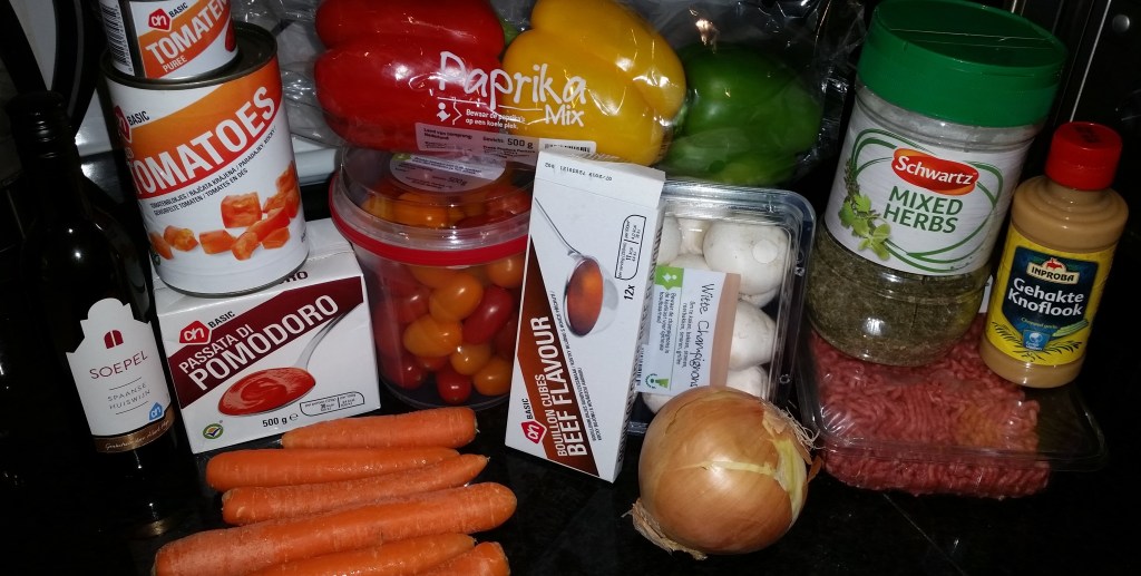 The ultimate 6 hour pasta sauce – Adventures of a Cat Lady